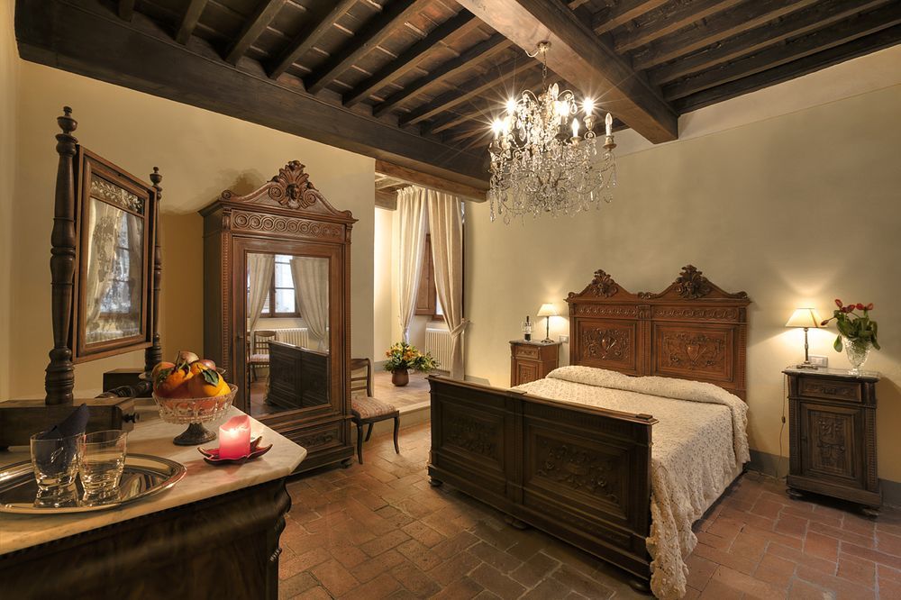 Palazzo Malaspina Bed & Breakfast San Donato in Poggio