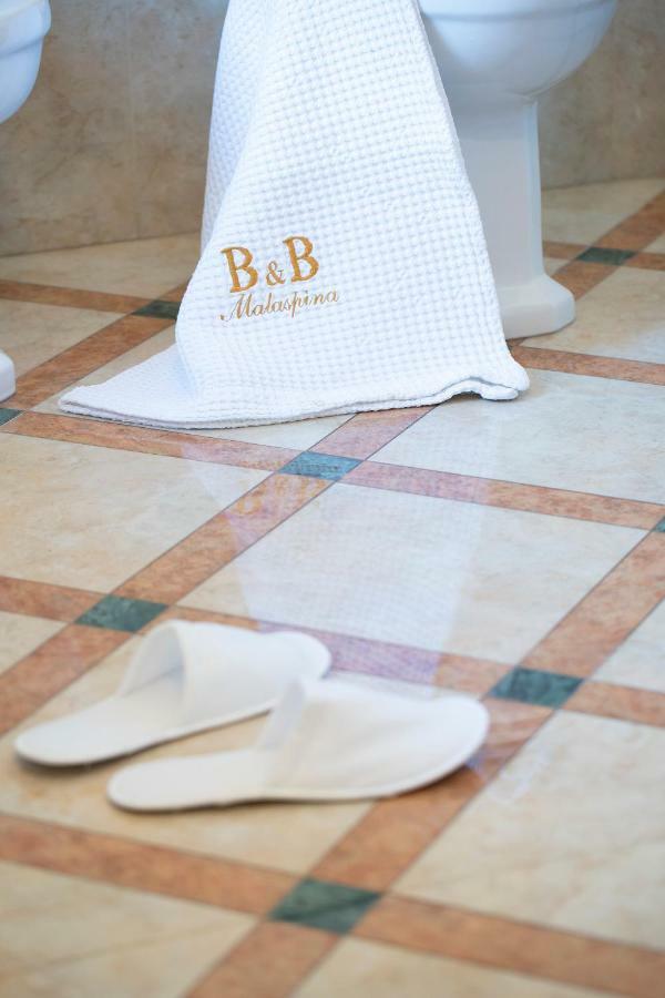 Palazzo Malaspina Bed & Breakfast 3*